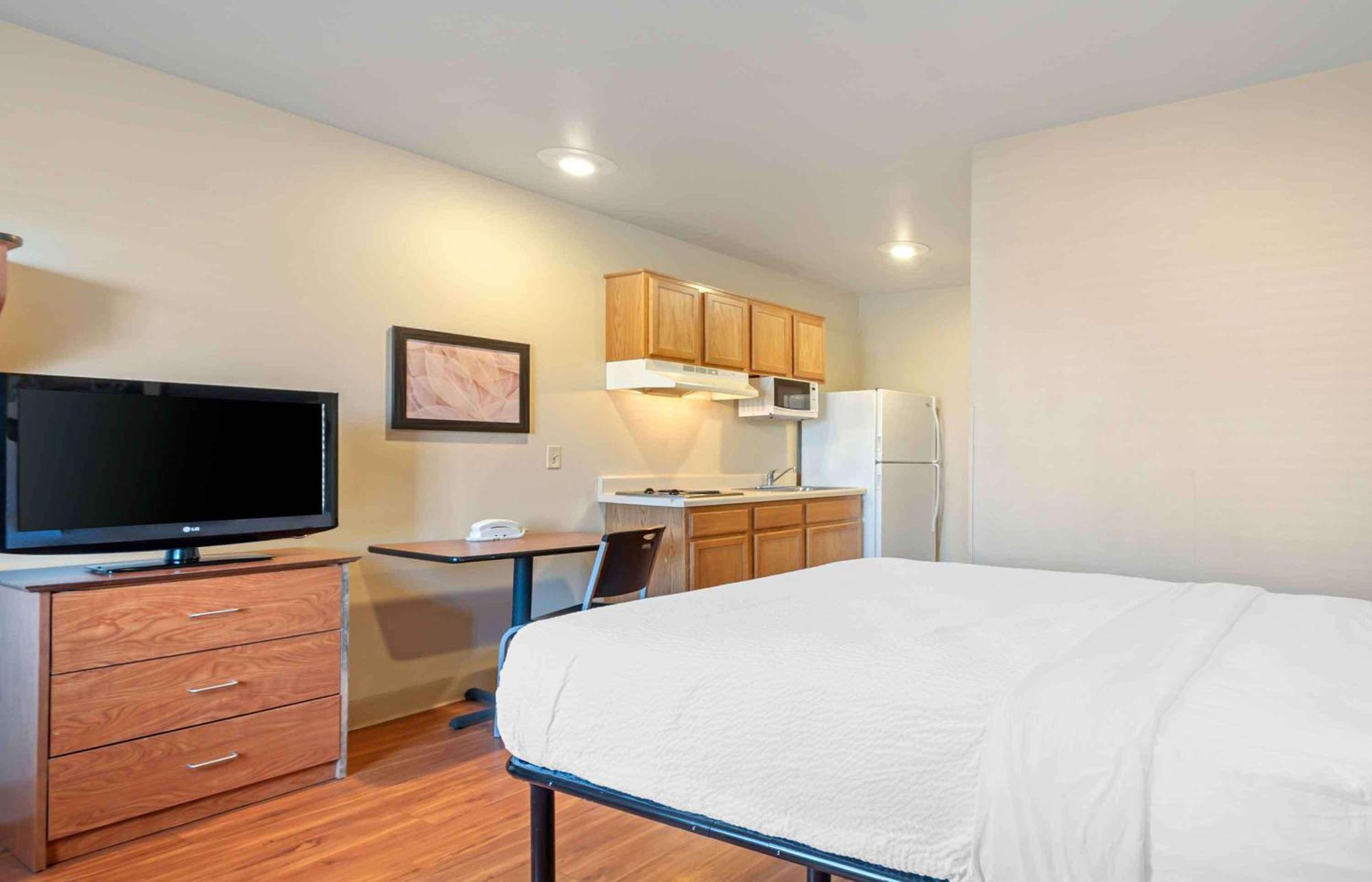 Extended Stay America Select Suites - Colorado Springs - Airport Bagian luar foto